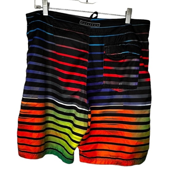 Oakley Board Shorts - Picture 5 of 6